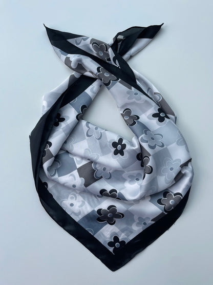 FOULARD FLEUR - NOIR & BLANC